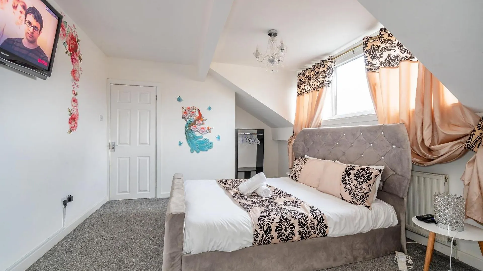 *Ra60G* For Your Most Relaxed & Cosy Stay + Free Parking + Free Fast Wifi * Morley